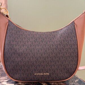 Michael Kors Cheryl Crossbody Messenger Bag  (NWOT)